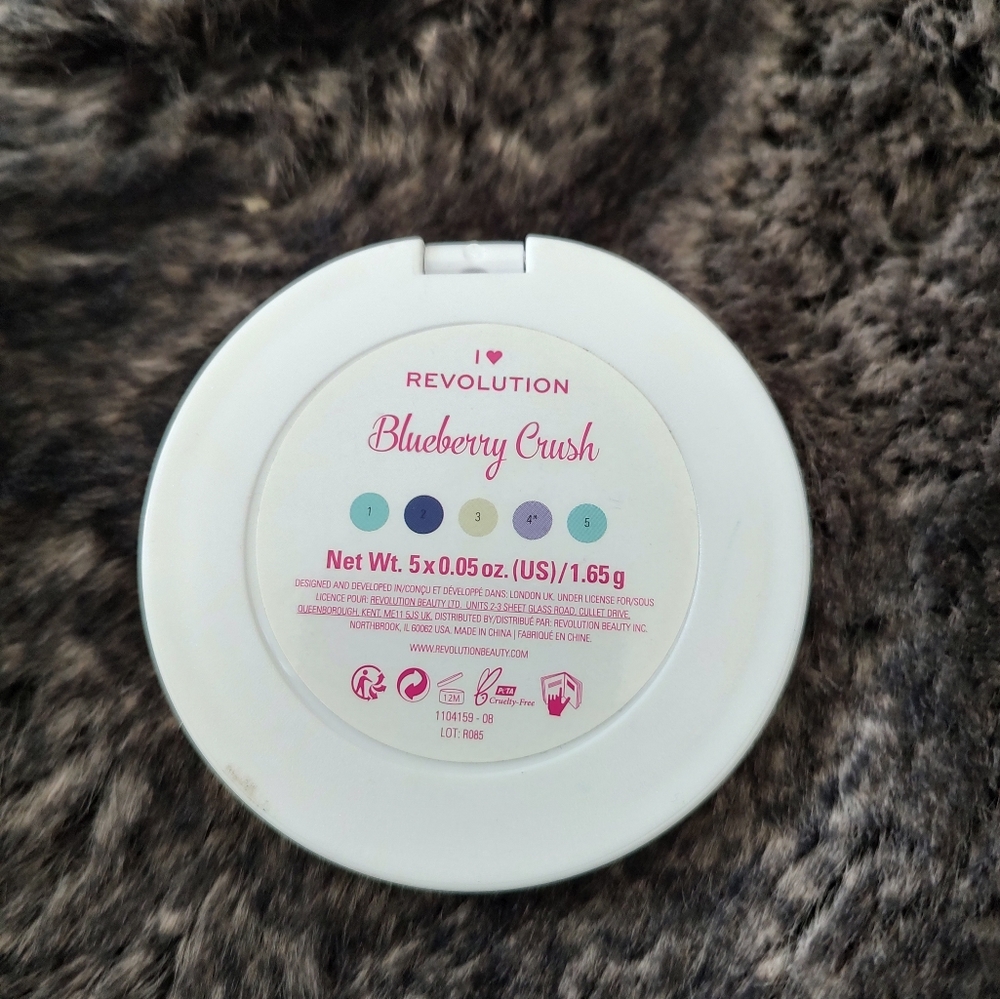 Blueberry crush donut eyeshadow Palette - Picture 3 of 3